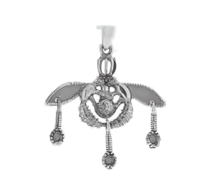 Минойски пчели – сребърна висулка, M | HappyMarket.bg Минойски пчели – сребърна висулка, M | Бижута