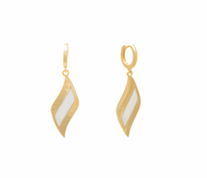 Женствени позлатени висящи обеци с опал и меандър, скрито английско закопчаване  |  Бижута