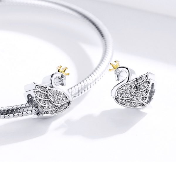 Сребърна висулка „Лебед“ | HappyMarket.bg Сребърна висулка „Лебед“ | Бижута тип Пандора