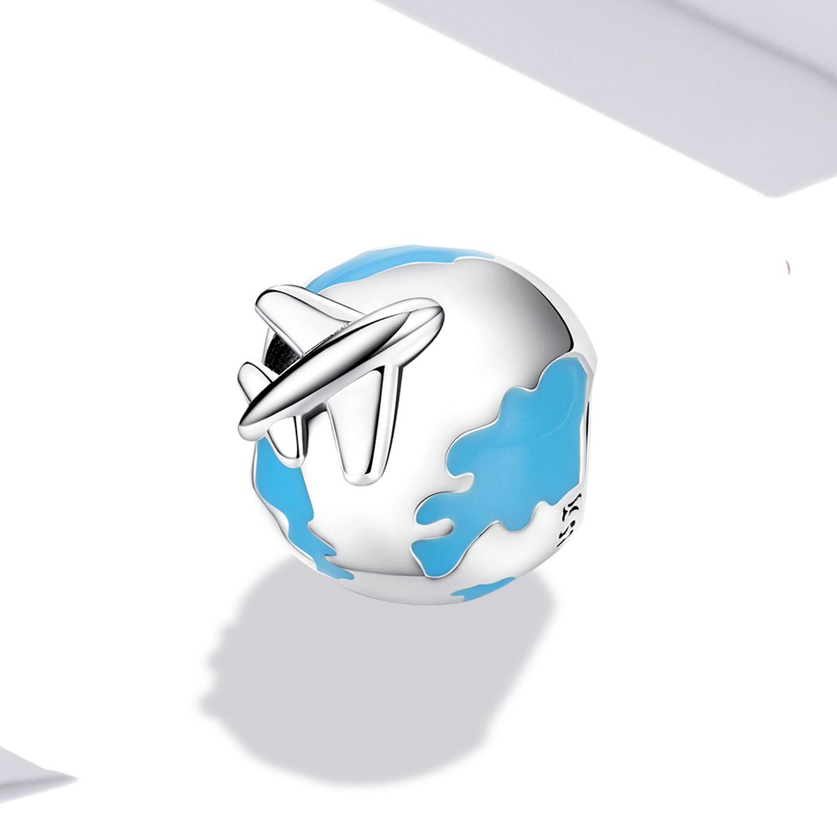 Сребърна висулка "Самолет, който пътува около света"