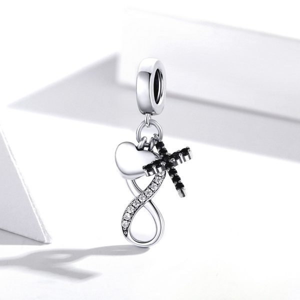 Сребърна висулка „Символ на безкрайността“ | HappyMarket.bg Сребърна висулка „Символ на безкрайността“ | Бижута тип Пандора