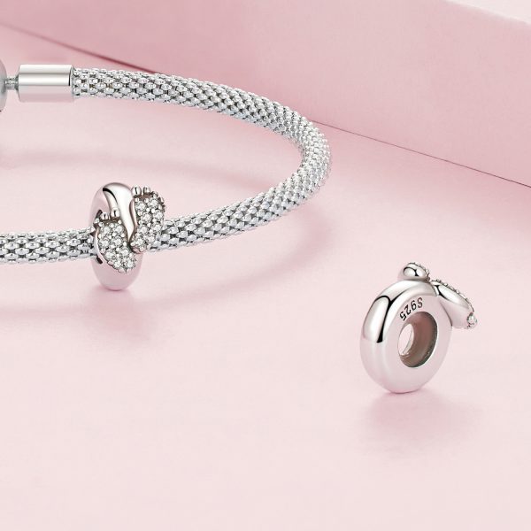 Сребърна висулка „Сребърни бебешки крачета“ | HappyMarket.bg Сребърна висулка „Сребърни бебешки крачета“ | Бижута тип Пандора