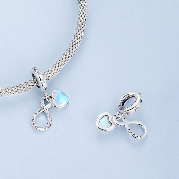 Сребърна висулка „Сребърно синьo сърце с безкрайност“ | HappyMarket.bg Сребърна висулка „Сребърно синьo сърце с безкрайност“ | Бижута тип Пандора