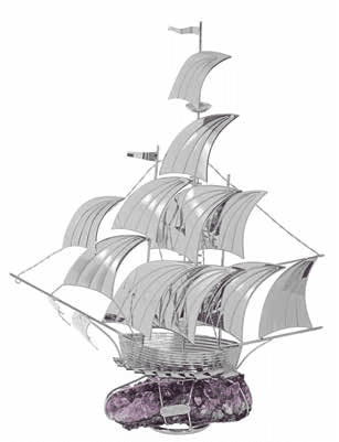 Сребърна декоративна фигура лодка с лилав кварц