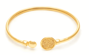 Твърда позлатена сребърна гривна с голям диск Фестос  |  Бижута