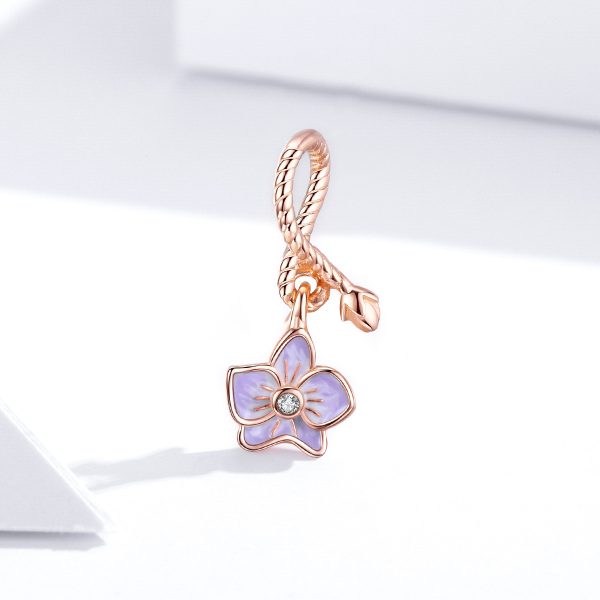 Сребърен висящ талисман с позлата розово злато „Розово цвете“ | HappyMarket.bg Сребърен висящ талисман с позлата розово злато „Розово цвете“ | Бижута тип Пандора