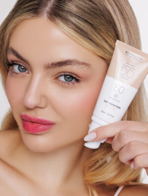 Мултифункционален DD крем за лице с анти-ейдж ефект