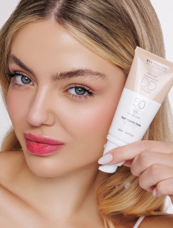 DD крем за лице SPF50 5-в-1, цвят 01 | HappyMarket.bg DD крем за лице SPF50 5-в-1, цвят 01 | Натурална козметика