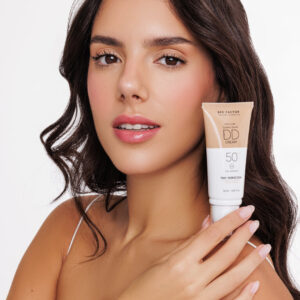 DD крем за лице SPF50 5-в-1, цвят 02