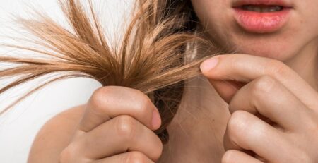 Накъсване и цъфтящи краища на косата: разбери как да ги предотвратиш