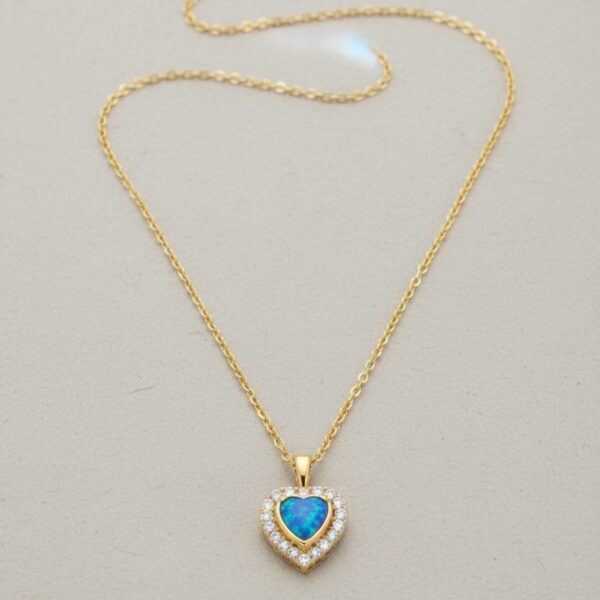 Позлатено сребърно колие Сърце с опал и цирконии | HappyMarket.bg Позлатено сребърно колие Сърце с опал и цирконии | Бижута